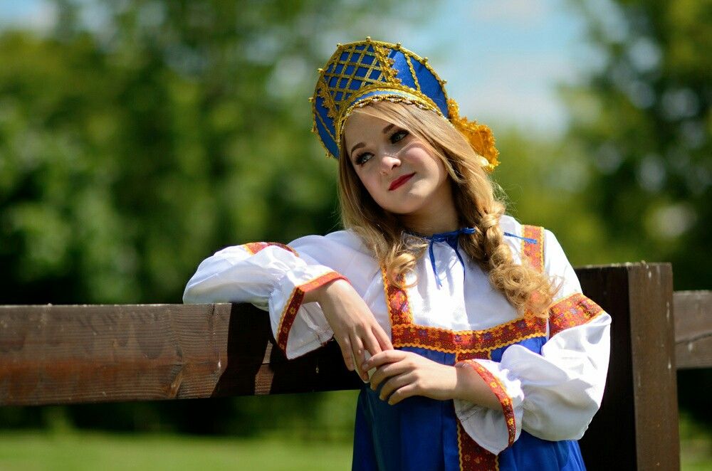 Photo Slavic girls in Karaj