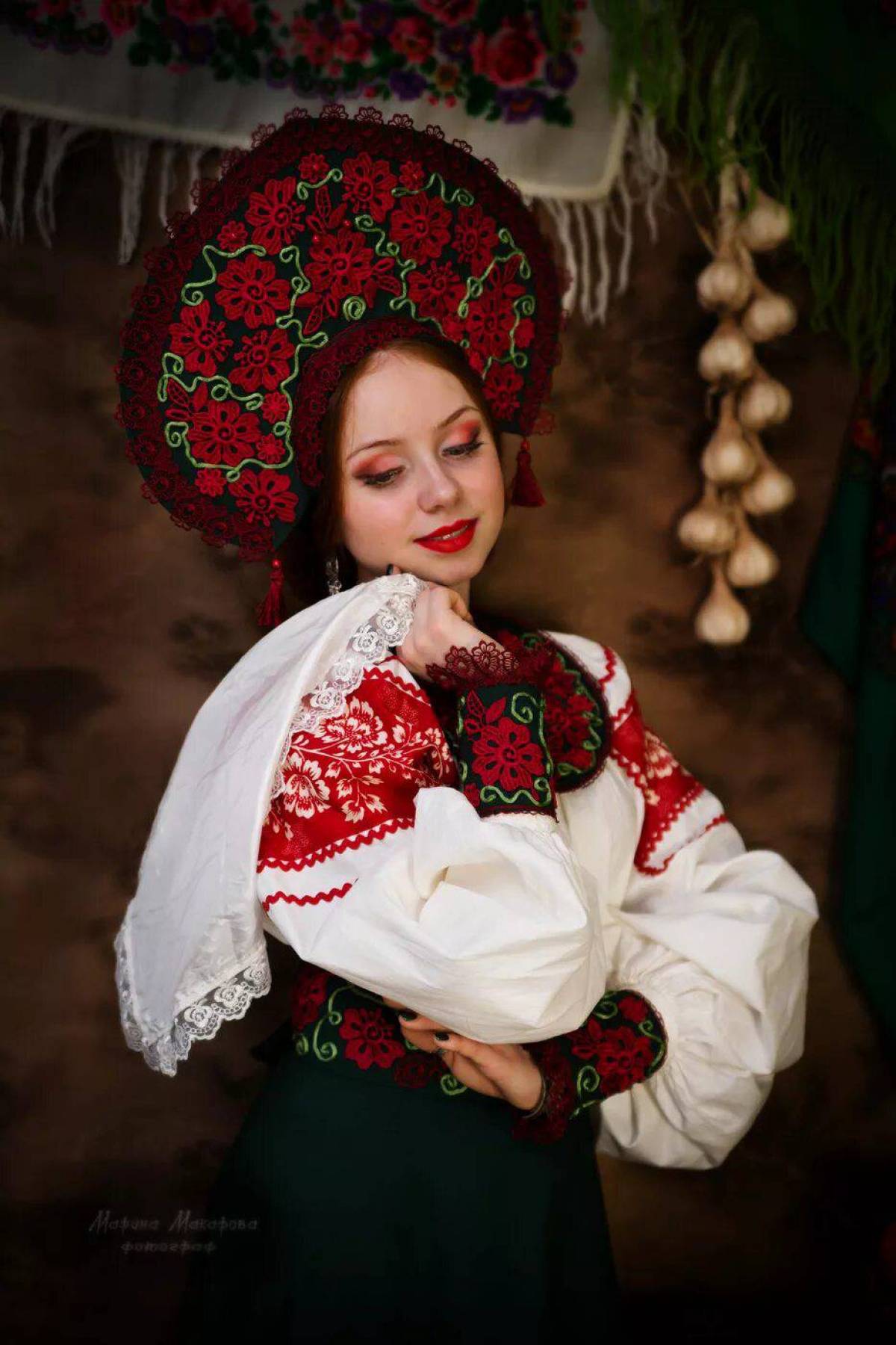 Women in Slavic costumes underwear in Karaj