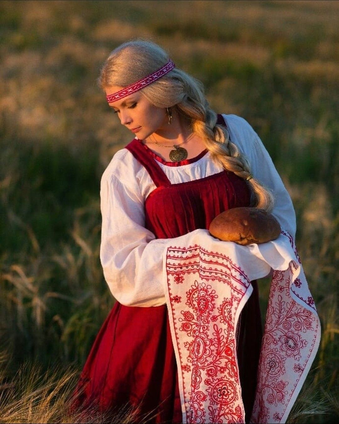 Girls in Slavic costumes in Karaj